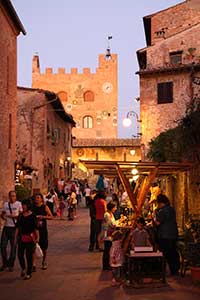 Boccaccesca market in Certaldo